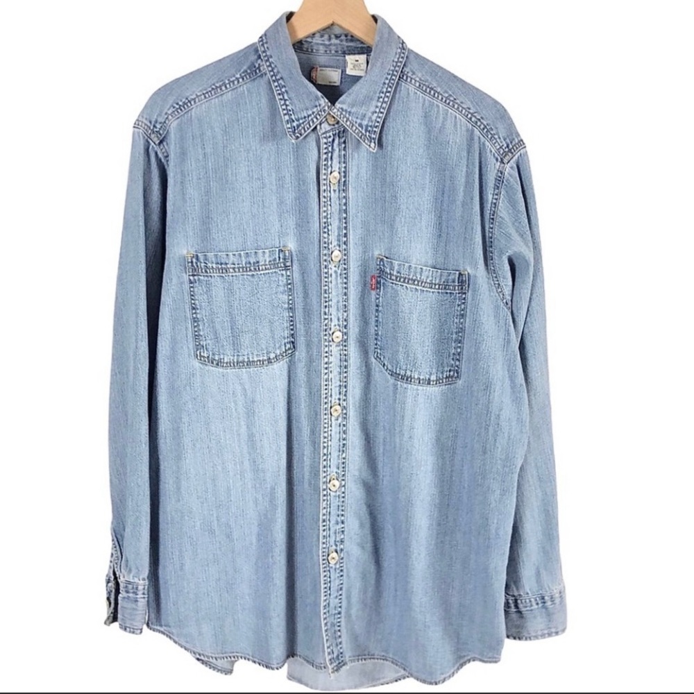 Levi’s VTG Y2K Denim Buttup Up Long Sleeve Shirt M